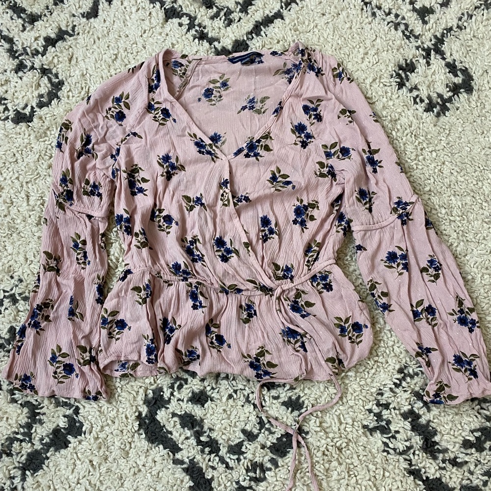 American Eagle Flower Blouse